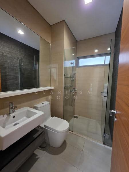 Woodhaven, 71 Woodgrove Avenue, Admiralty / Woodlands, 2 Bedrooms, 1,023 sqft, Condominium For Sale, by Clarissa Hoon, 500283325 - Bathroom - PropertyGuru.com.sg