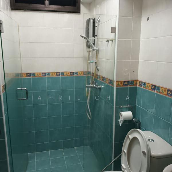625 Senja Road, 625 Senja Road, Dairy Farm / Bukit Panjang / Choa Chu Kang, 3 Bedrooms, 1,001 sqft, HDB Flat For Sale, by April Chia, 500283349 - Bathroom - PropertyGuru.com.sg