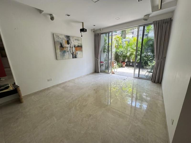 Grandeur 8, 2 Ang Mo Kio Central 3, Ang Mo Kio / Bishan / Thomson, 4 Bedrooms, 1,582 sqft, Condominium For Sale, by Lester T., 500283350 - Living Room - PropertyGuru.com.sg