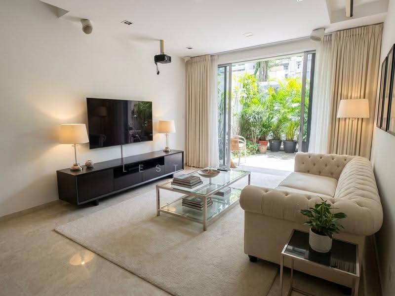 Grandeur 8, 2 Ang Mo Kio Central 3, Ang Mo Kio / Bishan / Thomson, 4 Bedrooms, 1,582 sqft, Condominium For Sale, by Lester T., 500283350 - Living Room - PropertyGuru.com.sg