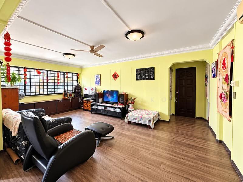 103 Pasir Ris Street 12, 103 Pasir Ris Street 12, Pasir Ris / Tampines, 3 Bedrooms, 1,313 sqft, HDB Flat For Sale, by Mike Sek Kok Tiong, 500283361 - Living Room - PropertyGuru.com.sg
