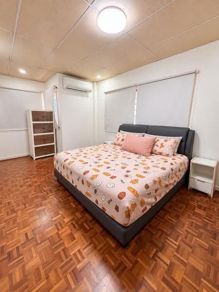 East Coast Hill, Sennett Terrace, Bedok / Upper East Coast, 5 Bedrooms, 3,300 sqft, Semi-Detached House For Sale, by Wilson Tong 董家鸿, 500283368 - Bedroom - PropertyGuru.com.sg
