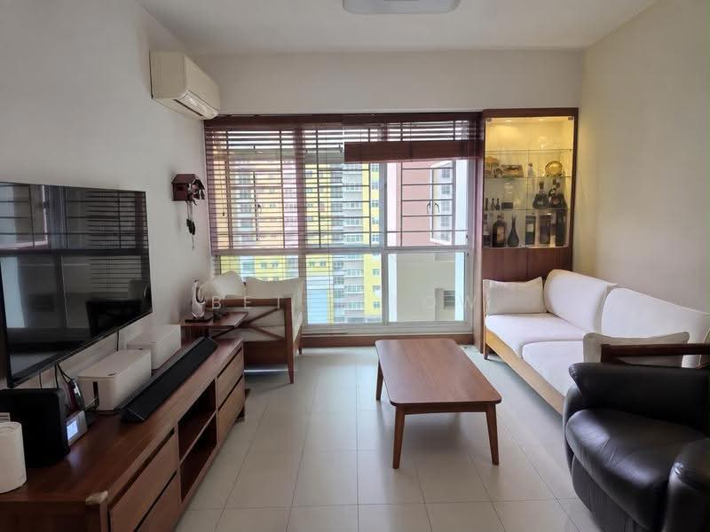 643 Punggol Central, 643 Punggol Central, Hougang / Punggol / Sengkang, 3 Bedrooms, 969 sqft, HDB Flat For Sale, by Betty Low, 500283379 - PropertyGuru.com.sg