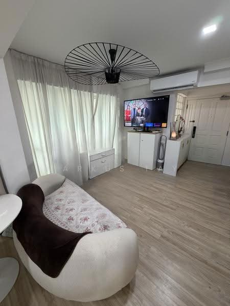 Evergreen Park, 31 Hougang Avenue 7, Hougang / Punggol / Sengkang, 3 Bedrooms, 1,023 sqft, Condominium For Sale, by Markus Tay, 500283399 - Living Room - PropertyGuru.com.sg