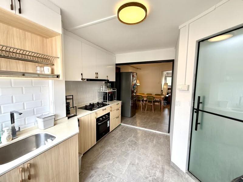 307 Serangoon Avenue 2, 307 Serangoon Avenue 2, Hougang / Punggol / Sengkang, 3 Bedrooms, 1,022 sqft, HDB Flat For Rent, by Shaun Chen 陈韵百, 500283404 - Kitchen - PropertyGuru.com.sg