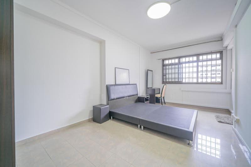 173 Hougang Avenue 1, 173 Hougang Avenue 1, Hougang / Punggol / Sengkang, 3 Bedrooms, 1,076 sqft, HDB Flat For Sale, by Serena Goh, 500283405 - Master Bedroom - PropertyGuru.com.sg