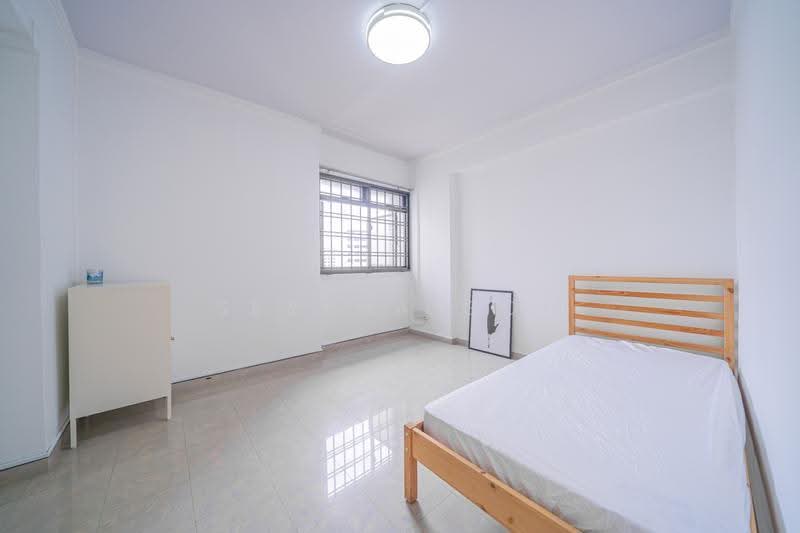 173 Hougang Avenue 1, 173 Hougang Avenue 1, Hougang / Punggol / Sengkang, 3 Bedrooms, 1,076 sqft, HDB Flat For Sale, by Serena Goh, 500283405 - Bedroom - PropertyGuru.com.sg