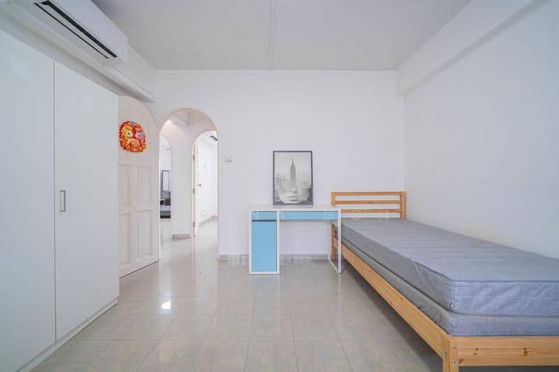 173 Hougang Avenue 1, 173 Hougang Avenue 1, Hougang / Punggol / Sengkang, 3 Bedrooms, 1,076 sqft, HDB Flat For Sale, by Serena Goh, 500283405 - Bedroom - PropertyGuru.com.sg