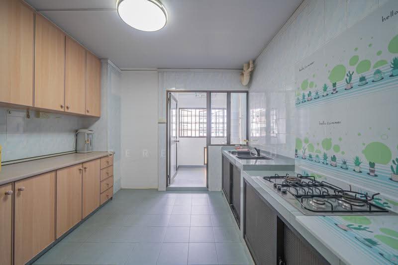 173 Hougang Avenue 1, 173 Hougang Avenue 1, Hougang / Punggol / Sengkang, 3 Bedrooms, 1,076 sqft, HDB Flat For Sale, by Serena Goh, 500283405 - Kitchen - PropertyGuru.com.sg