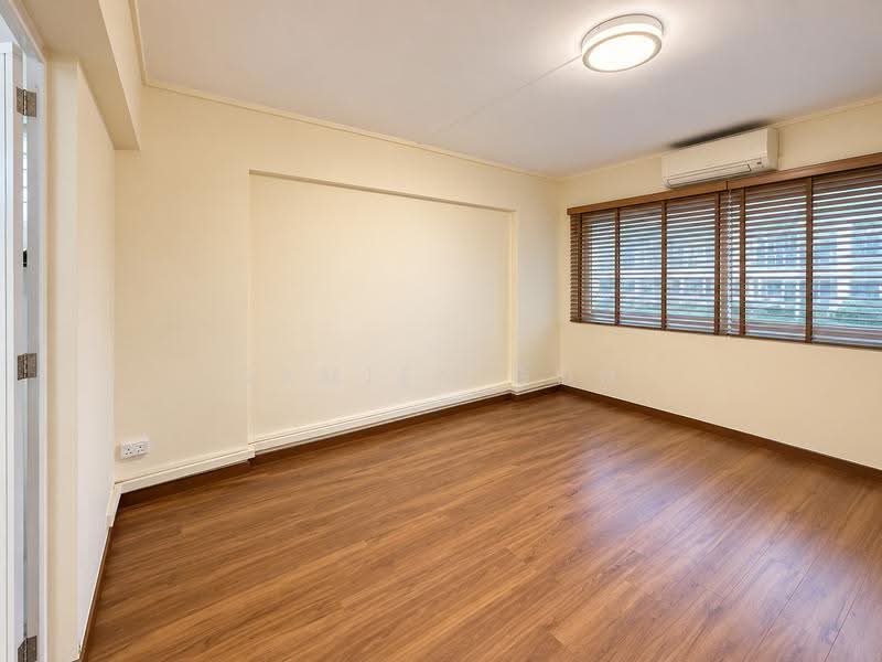 894 Tampines Street 81, 894 Tampines Street 81, Pasir Ris / Tampines, 4 Bedrooms, 1,528 sqft, HDB Flat For Sale, by Damien Goh, 500283413 - Master room - PropertyGuru.com.sg