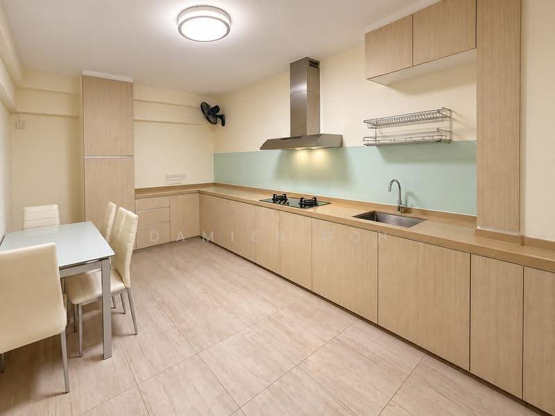 894 Tampines Street 81, 894 Tampines Street 81, Pasir Ris / Tampines, 4 Bedrooms, 1,528 sqft, HDB Flat For Sale, by Damien Goh, 500283413 - Kitchen - PropertyGuru.com.sg