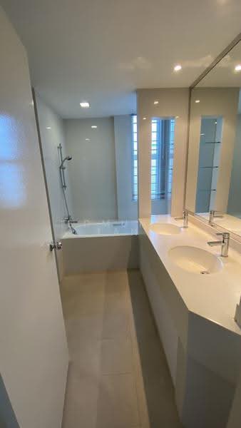The Waterside, 7 Tanjong Rhu Road, East Coast / Marine Parade, 4 Bedrooms, 2,411 sqft, Condominium For Sale, by Edmund Tan, 500283414 - Bathroom - PropertyGuru.com.sg