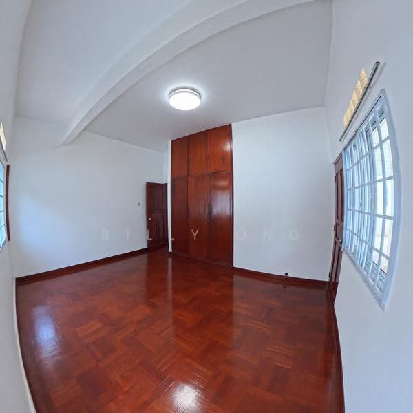 Spacious Bungalow Lorong J Telok Kurau, Telok Kurau, East Coast / Marine Parade, 5 Bedrooms, 3,627 sqft, Bungalow House For Rent, by Billy Ong, 500283420 - Large Bedroom 2 - PropertyGuru.com.sg