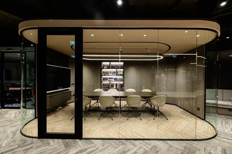 Shophouse Lift access Renovated fitted high ceiling efficient layout @ North Canal, Boat Quay / Raffles Place / Marina, 2,335 sqft, Shop / Shophouse For Rent, by Hwa San TIO, 500283424 - Meeting Room - CommercialGuru.com.sg