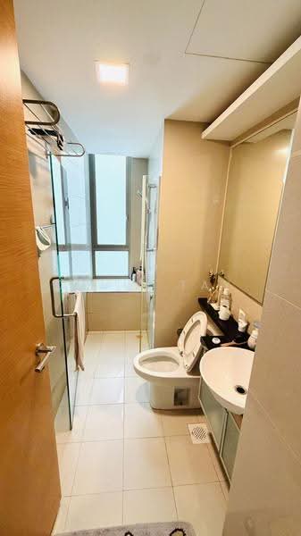 Casa Merah, 50 Tanah Merah Kechil Avenue, Bedok / Upper East Coast, 3 Bedrooms, 1,346 sqft, Condominium For Sale, by Alvin Tay, 500283434 - Bathroom - PropertyGuru.com.sg