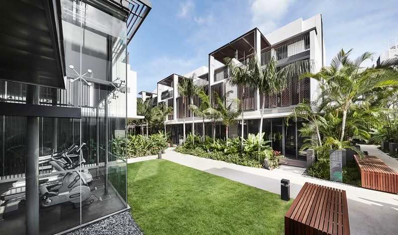 Alana, Sunrise Terrace, Seletar / Yio Chu Kang, 4 Bedrooms, 3,358 sqft, Terraced House For Sale, by Jeremy Toh, 500283436 - Exterior - PropertyGuru.com.sg