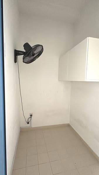 Cairnhill Residences, 31 Cairnhill Circle, Orchard / River Valley, 3 Bedrooms, 2,238 sqft, Apartment For Rent, by Steven Toh, 500283437 - Helper’s room - PropertyGuru.com.sg