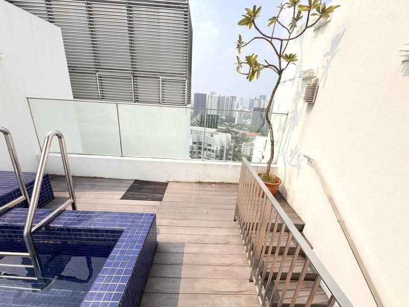 Cairnhill Residences, 31 Cairnhill Circle, Orchard / River Valley, 3 Bedrooms, 2,238 sqft, Apartment For Rent, by Steven Toh, 500283437 - Exterior - PropertyGuru.com.sg