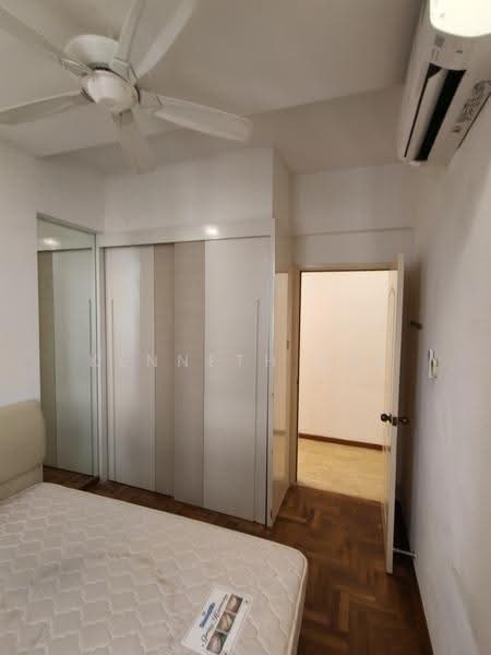 Parc Oasis, 41 Jurong East Avenue 1, Boon Lay / Jurong / Tuas, 3 Bedrooms, 1,378 sqft, Condominium For Rent, by KENNETH SIM, 500283442 - Bedroom 3 - PropertyGuru.com.sg