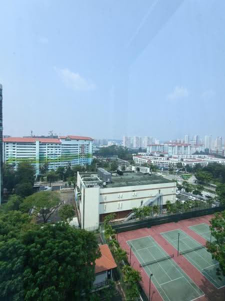 Parc Oasis, 41 Jurong East Avenue 1, Boon Lay / Jurong / Tuas, 3 Bedrooms, 1,378 sqft, Condominium For Rent, by KENNETH SIM, 500283442 - Master bedroom windows SE see hillviews - PropertyGuru.com.sg