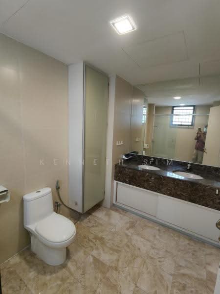 Parc Oasis, 41 Jurong East Avenue 1, Boon Lay / Jurong / Tuas, 3 Bedrooms, 1,378 sqft, Condominium For Rent, by KENNETH SIM, 500283442 - Master Bathroom - PropertyGuru.com.sg