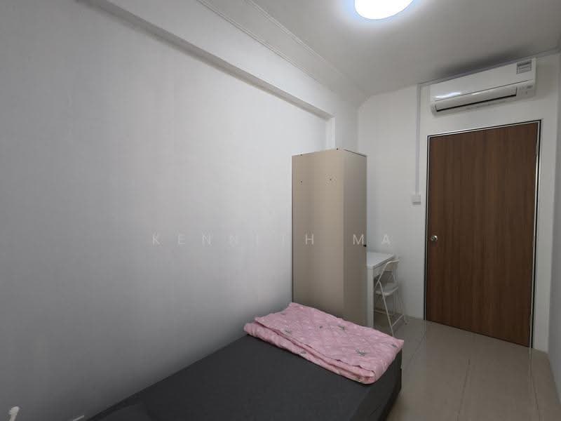 The Florida, 78 Hougang Avenue 7, Hougang / Punggol / Sengkang, Room Rental, 120 sqft, Condominium For Rent, by Kenneth Ma, 500283481 - Bedroom - PropertyGuru.com.sg