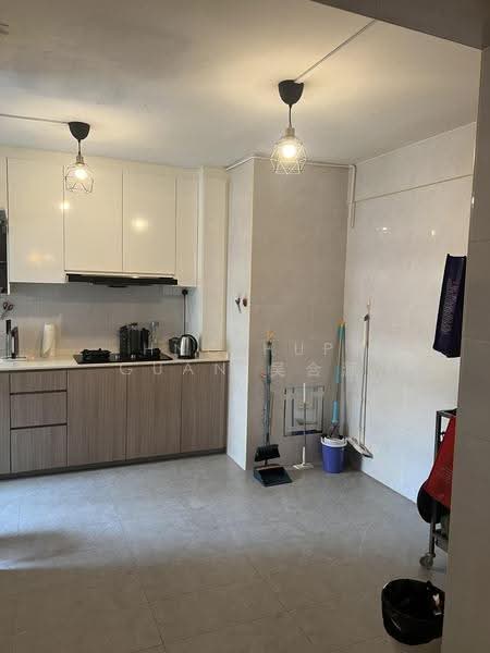 640 Rowell Road, 640 Rowell Road, Farrer Park / Serangoon Rd, 2 Bedrooms, 796 sqft, HDB Flat For Sale, by Hng Hup Guan 吴合源, 500283484 - Kitchen - PropertyGuru.com.sg