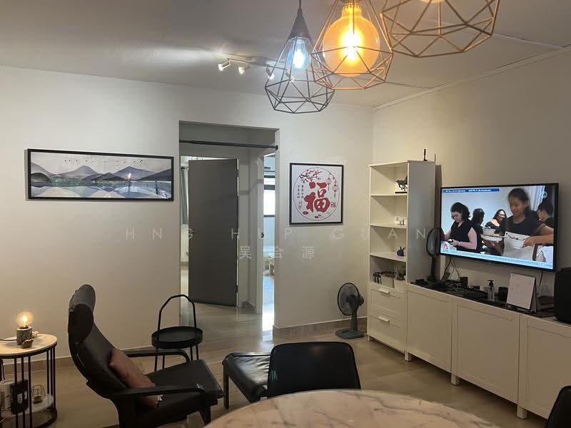 640 Rowell Road, 640 Rowell Road, Farrer Park / Serangoon Rd, 2 Bedrooms, 796 sqft, HDB Flat For Sale, by Hng Hup Guan 吴合源, 500283484 - Living Room - PropertyGuru.com.sg
