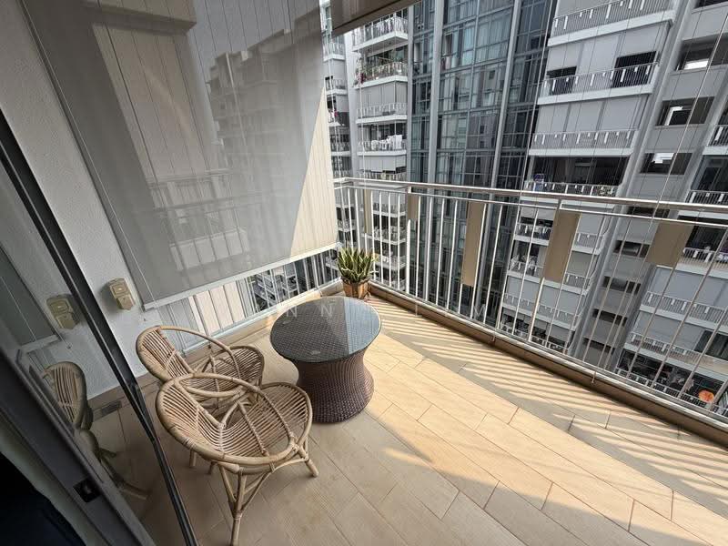 The Luxurie, 21 Compassvale Road, Hougang / Punggol / Sengkang, 3 Bedrooms, 1,055 sqft, Condominium For Sale, by Vanny Lim, 500283490 - Balcony - PropertyGuru.com.sg