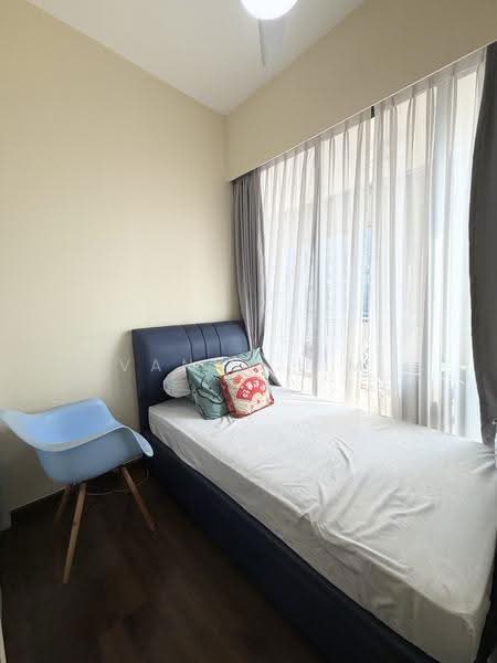 The Luxurie, 21 Compassvale Road, Hougang / Punggol / Sengkang, 3 Bedrooms, 1,055 sqft, Condominium For Sale, by Vanny Lim, 500283490 - Bedroom - PropertyGuru.com.sg