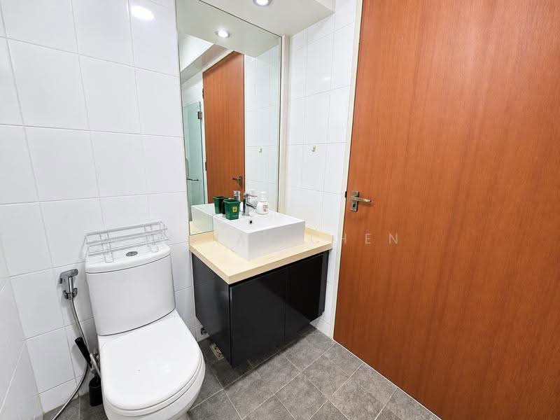 623A Punggol Central, 623A Punggol Central, Hougang / Punggol / Sengkang, 3 Bedrooms, 1,022 sqft, HDB Flat For Sale, by Vivian Chen, 500283491 - Bathroom - PropertyGuru.com.sg