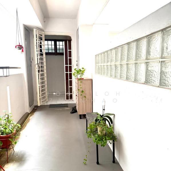 773 Bedok Reservoir View, 773 Bedok Reservoir View, Bedok / Upper East Coast, 3 Bedrooms, 1,237 sqft, HDB Flat For Sale, by Jose Loh Zhenhao, 500283492 - Entrance - PropertyGuru.com.sg