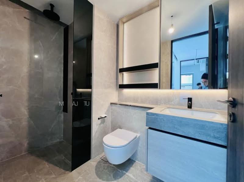 The Reef at King's Dock, 2 Harbourfront Avenue, Harbourfront / Telok Blangah, 2 Bedrooms, 893 sqft, Condominium For Sale, by Junie Lee, 500283497 - Bathroom - PropertyGuru.com.sg
