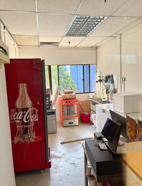 Fortune Centre, 190 Middle Road, Beach Road / Bugis / Rochor, 150 sqft, Food & Beverage For Rent, by Daryl Wong, 500283507 - Kitchen - CommercialGuru.com.sg