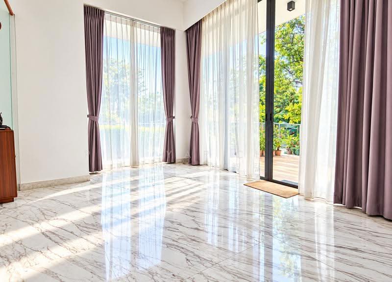 Alana, Sunrise Terrace, Seletar / Yio Chu Kang, 4 Bedrooms, 3,078 sqft, Terraced House For Rent, by Pius Yap Chih Hong 叶智弘, 500283515 - Living Room - PropertyGuru.com.sg
