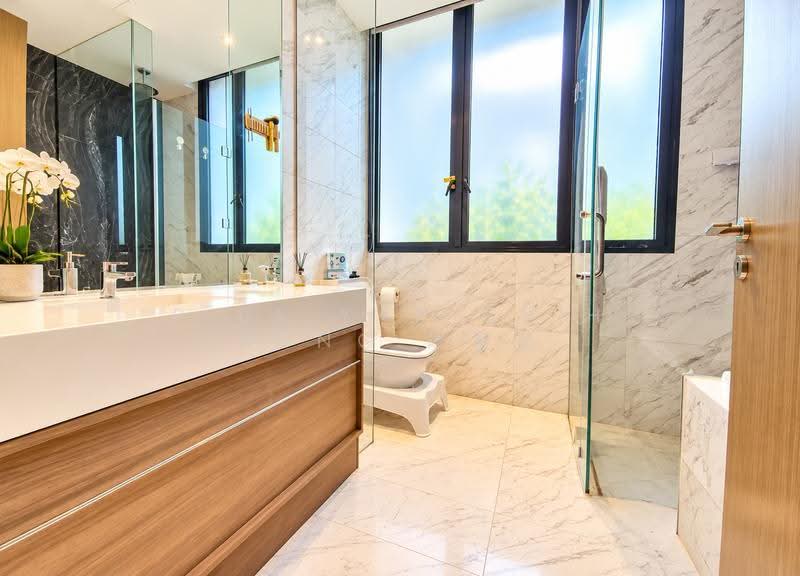 Alana, Sunrise Terrace, Seletar / Yio Chu Kang, 4 Bedrooms, 3,078 sqft, Terraced House For Rent, by Pius Yap Chih Hong 叶智弘, 500283515 - Bathroom - PropertyGuru.com.sg