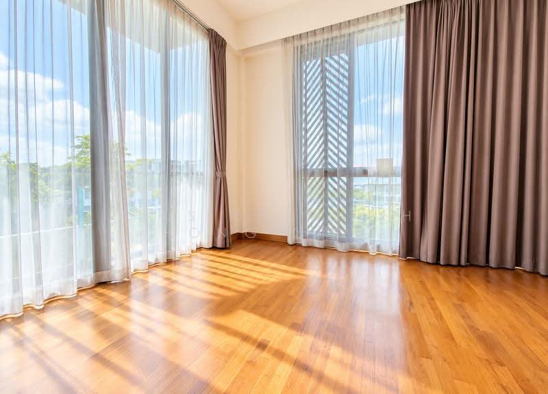 Alana, Sunrise Terrace, Seletar / Yio Chu Kang, 4 Bedrooms, 3,078 sqft, Terraced House For Rent, by Pius Yap Chih Hong 叶智弘, 500283515 - Living Room - PropertyGuru.com.sg
