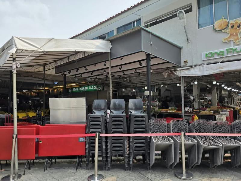 Bedok Shopping Complex, 288A Bedok Road, Bedok / Upper East Coast, 835 sqft, Shop / Shophouse For Rent, by Betty Tan, 500283521 - Exterior - CommercialGuru.com.sg