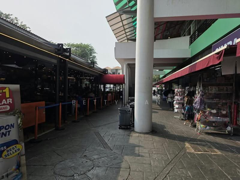 Bedok Shopping Complex, 288A Bedok Road, Bedok / Upper East Coast, 835 sqft, Shop / Shophouse For Rent, by Betty Tan, 500283521 - CommercialGuru.com.sg