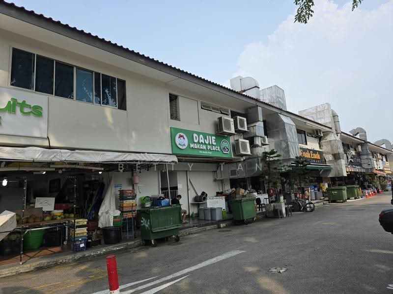 Bedok Shopping Complex, 288A Bedok Road, Bedok / Upper East Coast, 835 sqft, Shop / Shophouse For Rent, by Betty Tan, 500283521 - CommercialGuru.com.sg