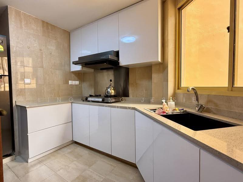 Villa Marina, 21 Jalan Sempadan, East Coast / Marine Parade, 3 Bedrooms, 1,249 sqft, Condominium For Rent, by Ling Ling Jessie Guo, 500283530 - PropertyGuru.com.sg