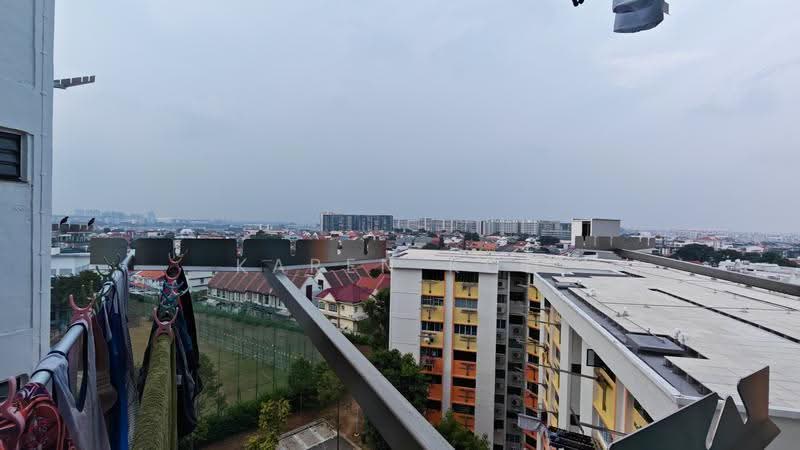 221 Serangoon Avenue 4, 221 Serangoon Avenue 4, Hougang / Punggol / Sengkang, 3 Bedrooms, 1,034 sqft, HDB Flat For Sale, by Karen Koh, 500283539 - Exterior - PropertyGuru.com.sg