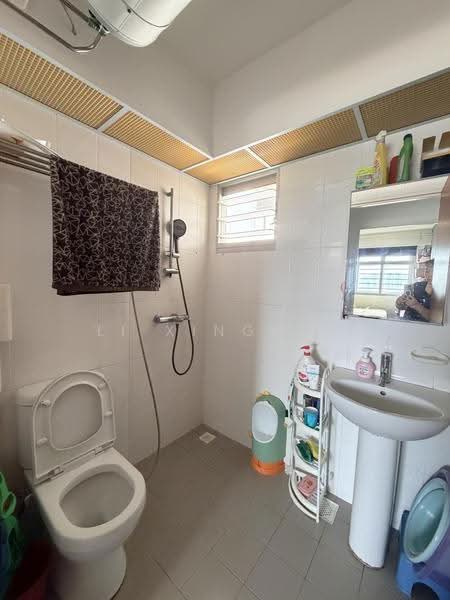 812A Choa Chu Kang Avenue 7, 812A Choa Chu Kang Avenue 7, Dairy Farm / Bukit Panjang / Choa Chu Kang, 3 Bedrooms, 1,001 sqft, HDB Flat For Sale, by Li Xinghua, 500283552 - PropertyGuru.com.sg