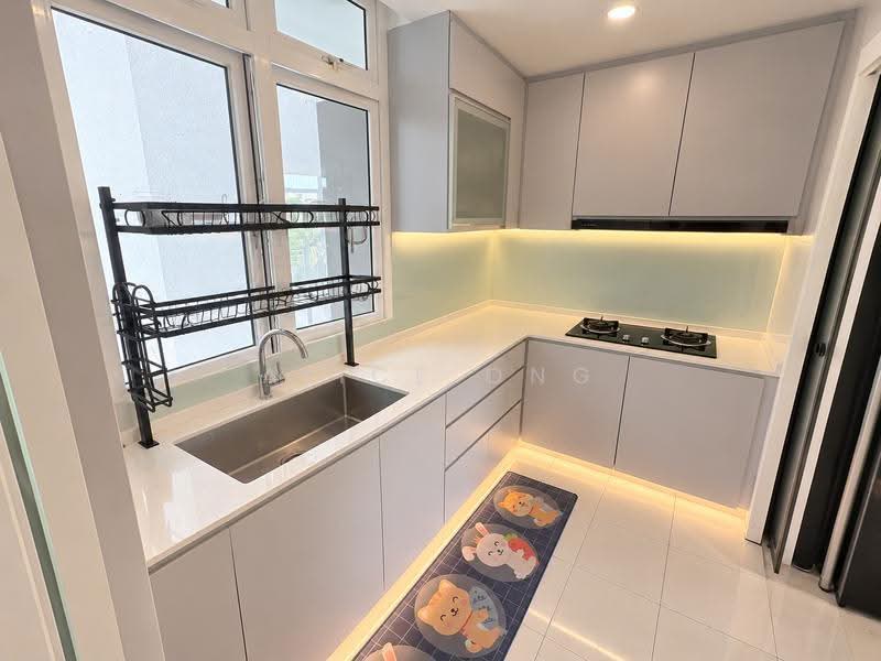 Monterey Park Condominium, 21 West Coast Rise, Buona Vista / West Coast / Clementi New Town, 3 Bedrooms, 1,259 sqft, Condominium For Sale, by Alice Ong, 500283555 - PropertyGuru.com.sg