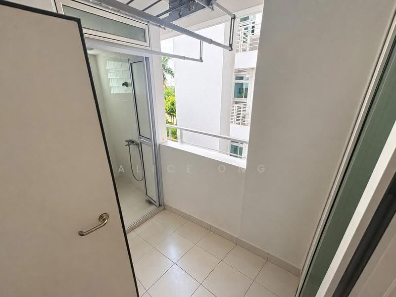 Monterey Park Condominium, 21 West Coast Rise, Buona Vista / West Coast / Clementi New Town, 3 Bedrooms, 1,259 sqft, Condominium For Sale, by Alice Ong, 500283555 - PropertyGuru.com.sg