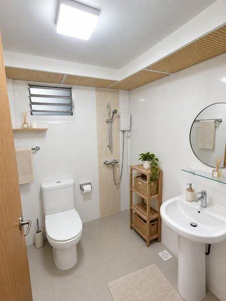 450A Bukit Batok West Avenue 6, 450A Bukit Batok West Avenue 6, Dairy Farm / Bukit Panjang / Choa Chu Kang, 2 Bedrooms, 721 sqft, HDB Flat For Sale, by Josephine Chee, 500283564 - Bathroom - PropertyGuru.com.sg
