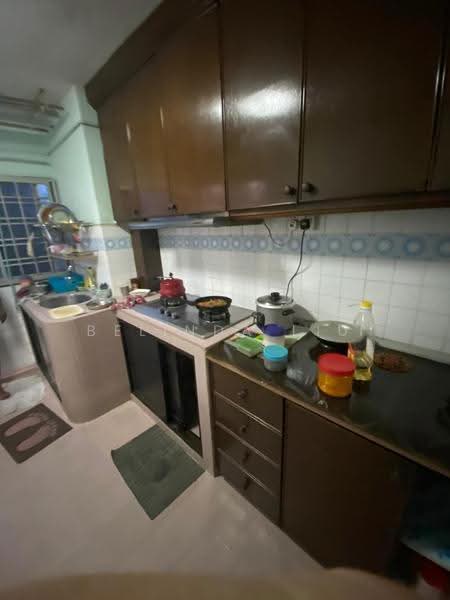 213 Ang Mo Kio Avenue 3, 213 Ang Mo Kio Avenue 3, Ang Mo Kio / Bishan / Thomson, 2 Bedrooms, 721 sqft, HDB Flat For Rent, by Belinda Liu, 500283565 - Kitchen - PropertyGuru.com.sg