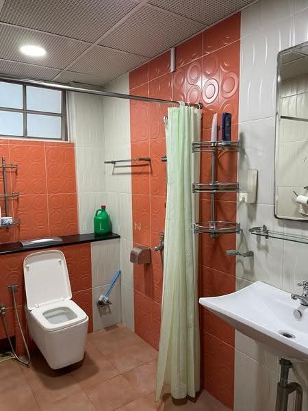 Lorong Sari, Lorong sari, Buona Vista / West Coast / Clementi New Town, Room Rental, 120 sqft, Semi-Detached House For Rent, by Elyn Goh, 500283573 - PropertyGuru.com.sg