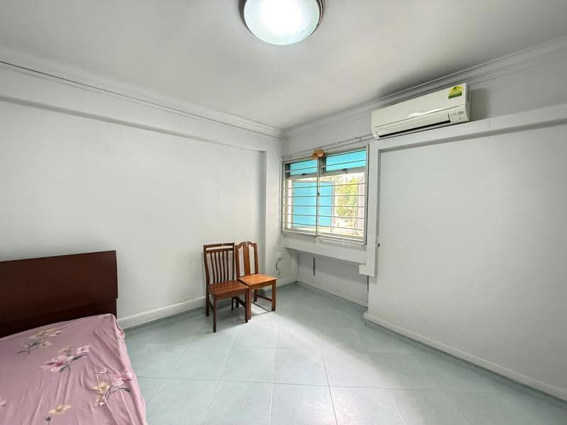 643 Jurong West Street 61, 643 Jurong West Street 61, Boon Lay / Jurong / Tuas, 3 Bedrooms, 968 sqft, HDB Flat For Sale, by Angela Khoo, 500283586 - Bedroom - PropertyGuru.com.sg