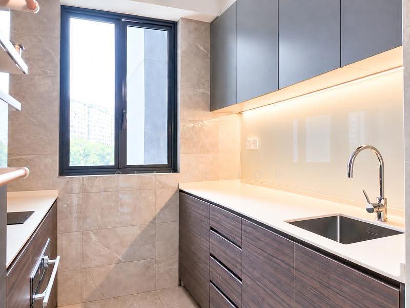 Stirling Residences, 23 Stirling Road, Alexandra / Commonwealth, 2 Bedrooms, 764 sqft, Condominium For Sale, by Claire Loh, 500283588 - Kitchen - PropertyGuru.com.sg